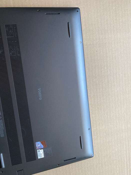 11TH GEN *INTEL IRIS Xe GRAPHICS * DELL VOSTRO 15 5510*CORE i5-11320H*3.20GHZ*8 GB RAM*256 GB SSD